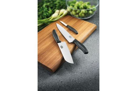 Couteau à découper 15cm Victorinox SwissClassic manche polypropylène noir