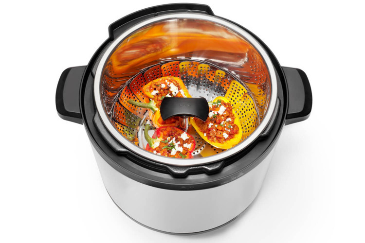 Insert vapeur OXO inox avec poignée rétractable et verrouillable ø25,5cm
