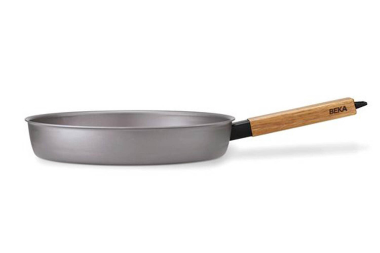 Poêle grill Beka Nomad en acier carbone + poignée bois acacia - 28cm
