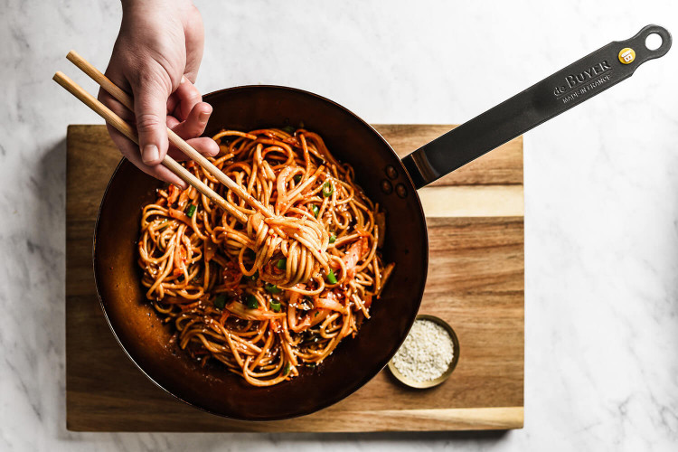 Wok à queue De Buyer Minéral B Élément en fer naturel - finition protectrice bio