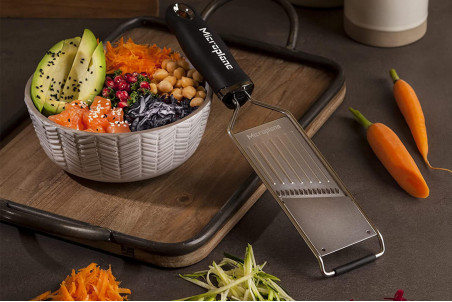 Mandoline à julienne Microplane - lame acier inox et manche soft touch