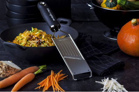 Mandoline à julienne Microplane - lame acier inox et manche soft touch