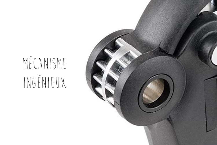 Tire bouchon à levier Peugeot Baltaz Dark en zamak et ABS - 14cm