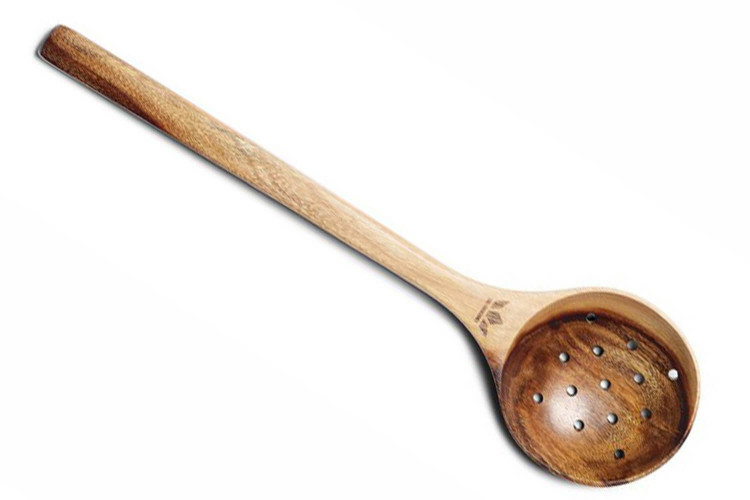 Ecumoire de cuisine Dutchdeluxes en bois d'acacia 30,5x7,8 cm