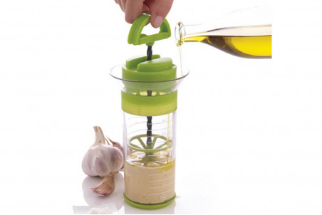 Toupie des sauces Mastrad en silicone vert 300ml