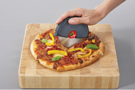 Roulette à pizza Joseph Joseph Disc lame inox manche silicone