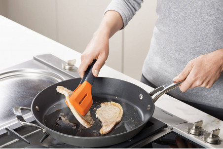 Pince spatule Joseph Joseph Turner Tongs en synthétique et silicone 30cm