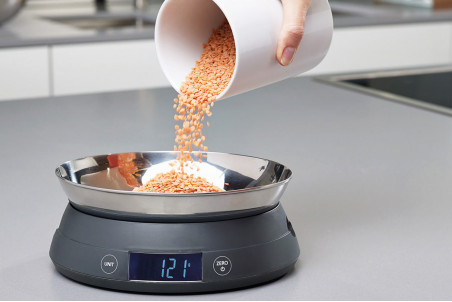 Balance de cuisine digitale Joseph Joseph Switch Scale 2 en 1 à surface réversible