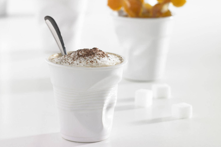 Tasse Revol Froissé Espresso en porcelaine blanche - 8cl
