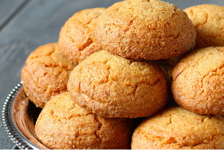Amaretti moelleux au citron Chiostro Di Saronno boîte en métal 180g