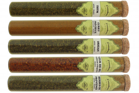 Coffret d'épices Le Monde en Tube Cuisine d'ici + carnet de recettes - 5 pièces
