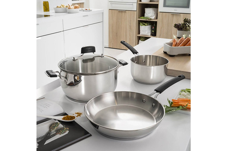 Casserole Lagostina Tempra en inox + poignée silicone - 18cm