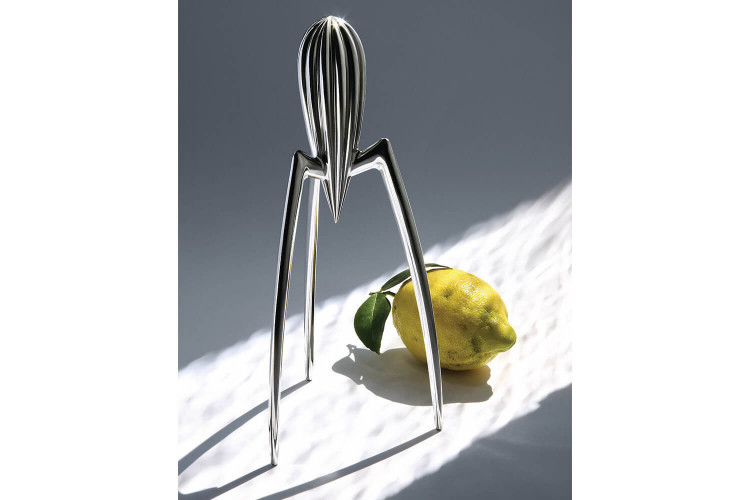 Presse-agrumes Alessi Juicy Salif design par Philippe Starck