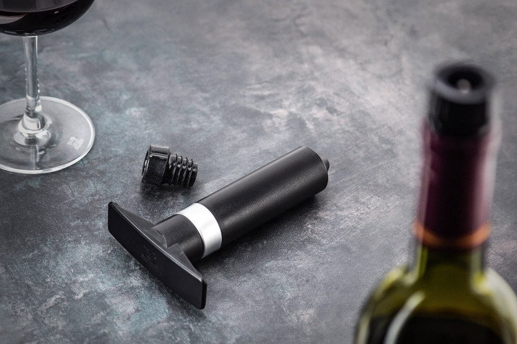 Pompe à vide Peugeot Epivac Duo et 3 bouchons - Vins et champagnes