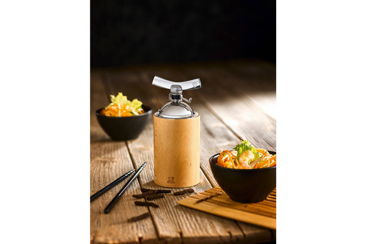 Moulin à poivre long Peugeot Isen en bois et acier inox - 16cm