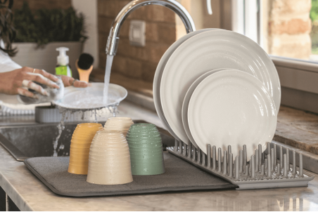 Egouttoir à vaisselle Guzzini Dry & Safe antibactérien et repliable