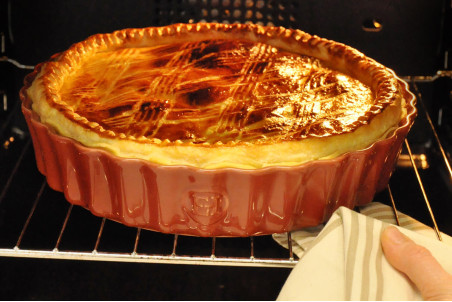 Tourtière cannelée en céramique Emile Henry 24cm à bord haut