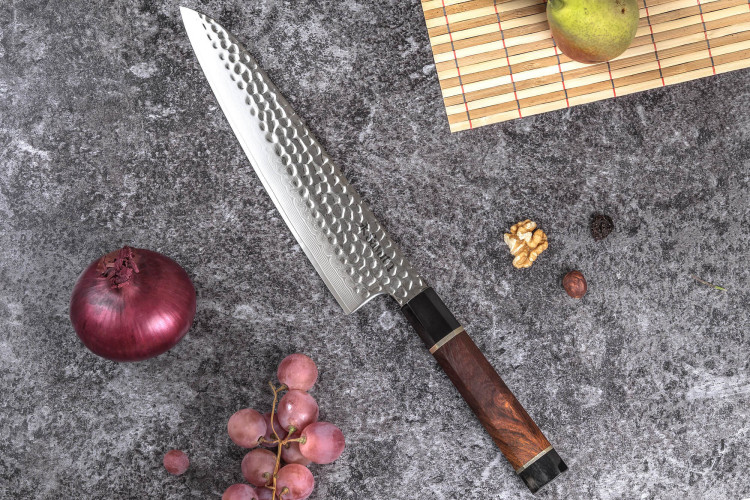 Couteau de chef Sayuto Desert Damas lame martelée 21cm