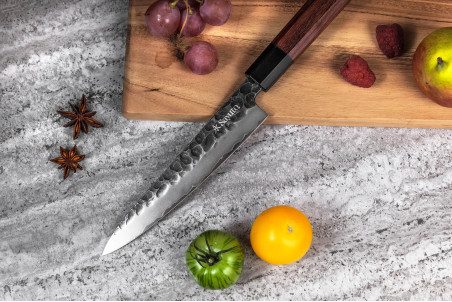 Couteau universel Sayuto Séquoia San Mai lame martelée 15cm