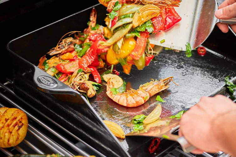 Spatule de cuisine Rösle pour plancha en acier inox 18/10
