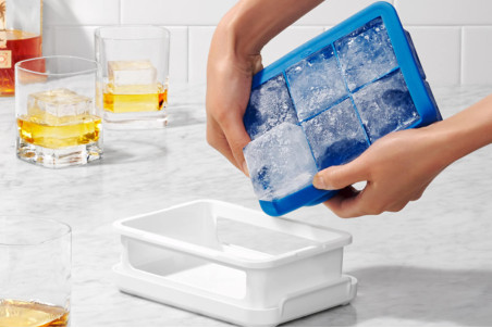 Bac à glaçons OXO XL en silicone avec couvercle