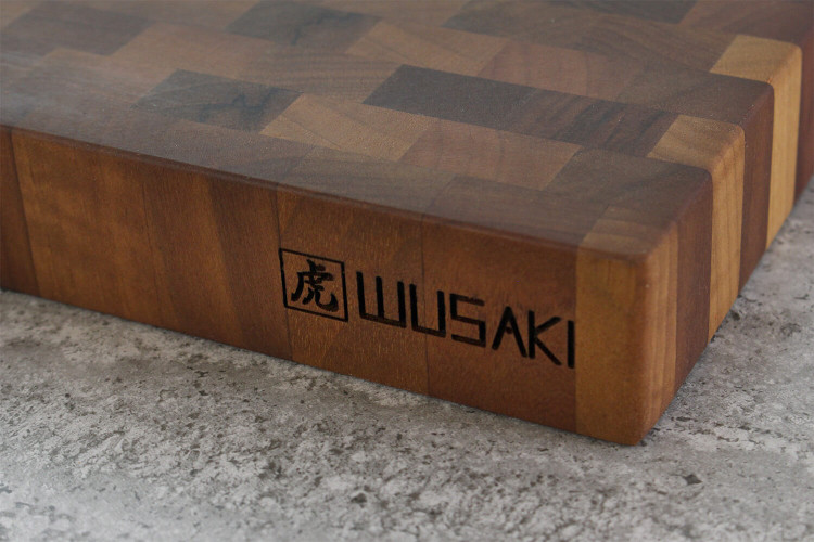 Billot de cuisine Wusaki en noyer damier - 35x35x4cm