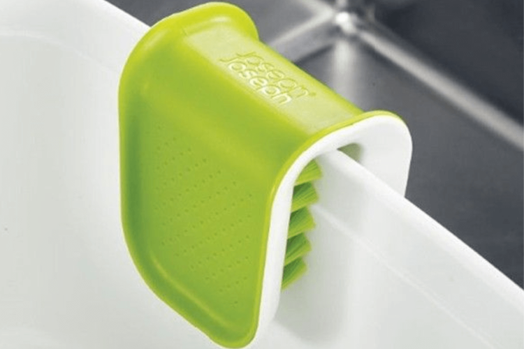Brosse à vaisselle Joseph Joseph en polymère pour couverts