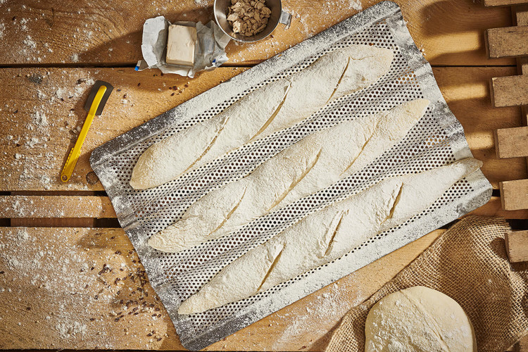 Plaque de cuisson perforée pour baguette De Buyer en inox