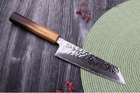 Couteau japonais artisanal bunka Wusaki Yaketa AUS10 lame damassée martelée 17cm