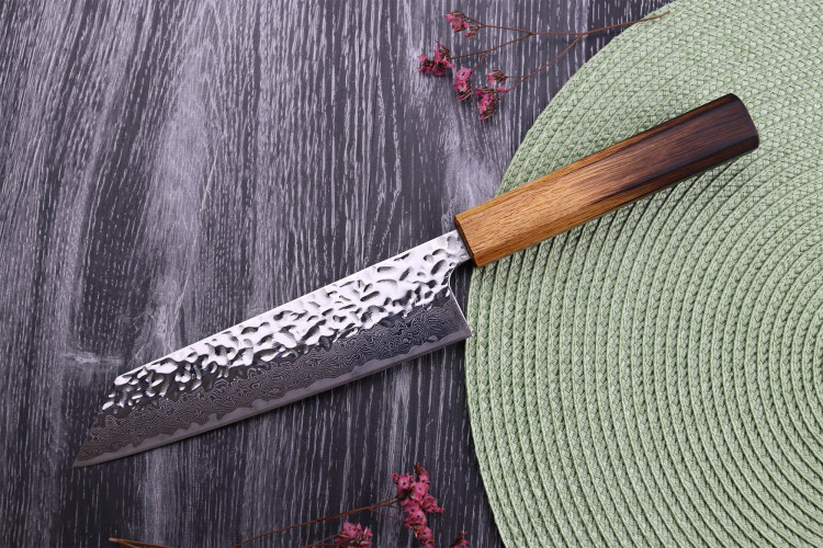 Couteau japonais artisanal bunka Wusaki Yaketa AUS10 lame damassée martelée 17cm