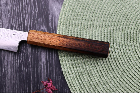 Couteau japonais artisanal sujihiki Wusaki Yaketa AUS10 lame damassée martelée 24cm