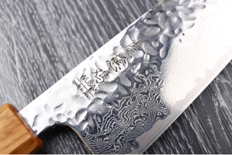 Couteau de chef japonais artisanal Wusaki Yaketa AUS10 lame damassée martelée 24cm