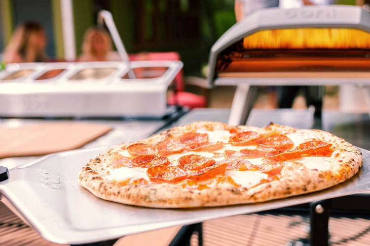 Pelle à pizza rectangulaire en aluminium Ooni 30cm