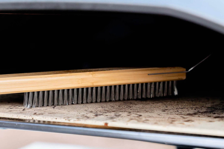 Brosse barbecue Ooni 60cm en acier inox - Adapté pour four à pizza