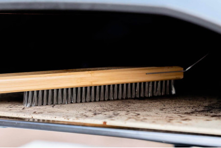 Brosse barbecue Ooni 60cm en acier inox - Adapté pour four à pizza