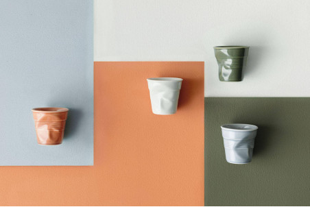Gobelet froissé à espresso Revol 8cl en porcelaine Terre de Sienne