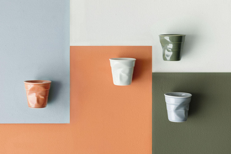 Gobelet froissé espresso Revol 8cl en porcelaine Bleu Mistral