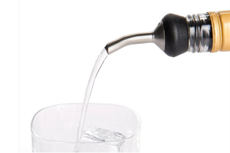 Bouchon verseur OXO en inox et nylon