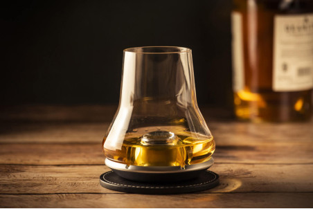 Kit dégustation whisky Peugeot Les Impitoyables verre 29cl + socle rafraîchissant