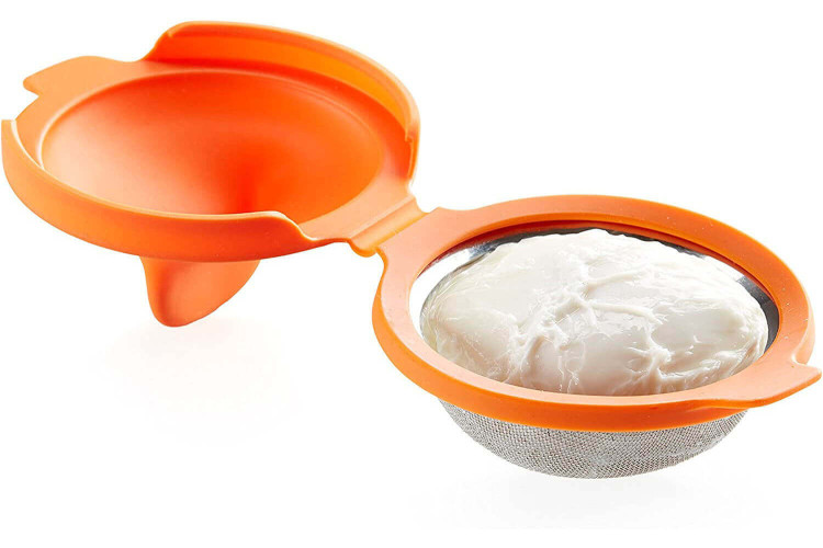 Set de 2 pochoirs à oeuf Lékué en silicone et inox