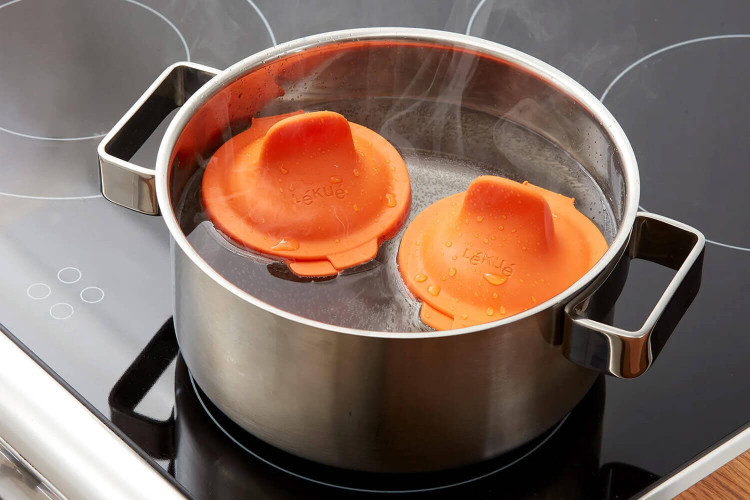 Set de 2 pochoirs à oeuf Lékué en silicone et inox