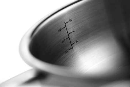 Casserole saucière Cristel Castel'Pro conception 5 ply en inox 18/10