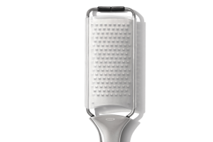 Râpe de cuisine OXO Steel en inox avec étui de protection 2