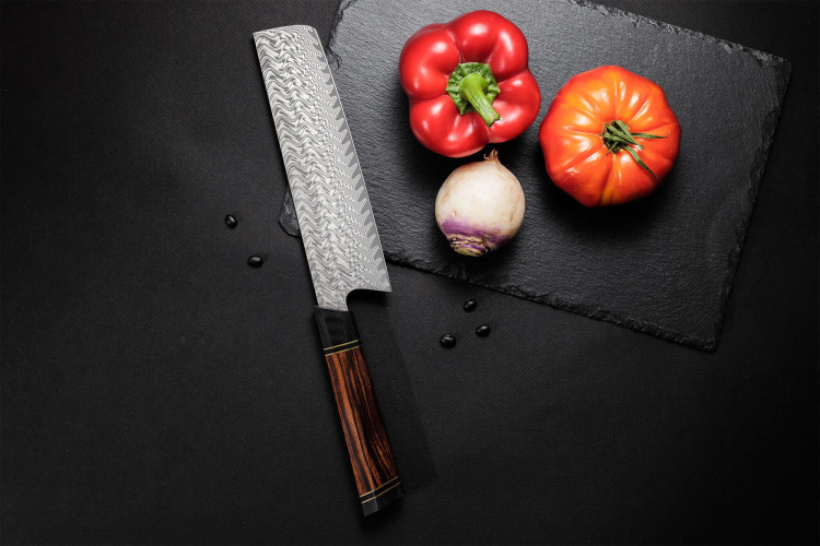 Couteau Fukito Desert Damas 67 couches modèle nakiri 18cm