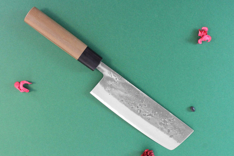 Couteau nakiri japonais traditionnel Wusaki Nakata BS2 manche en noyer - Lame San Mai 16,5cm
