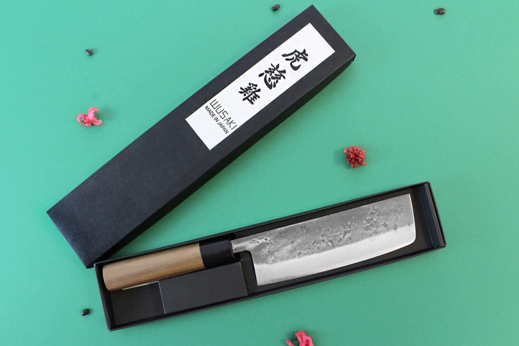 Couteau nakiri japonais traditionnel Wusaki Nakata BS2 manche en noyer - Lame San Mai 16,5cm