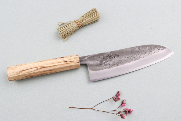 Couteau santoku japonais traditionnel Wusaki Nakata Erable BS2 manche en érable - Lame San Mai 16,5cm