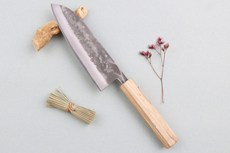 Couteau santoku japonais traditionnel Wusaki Nakata Erable BS2 manche en érable - Lame San Mai 16,5cm