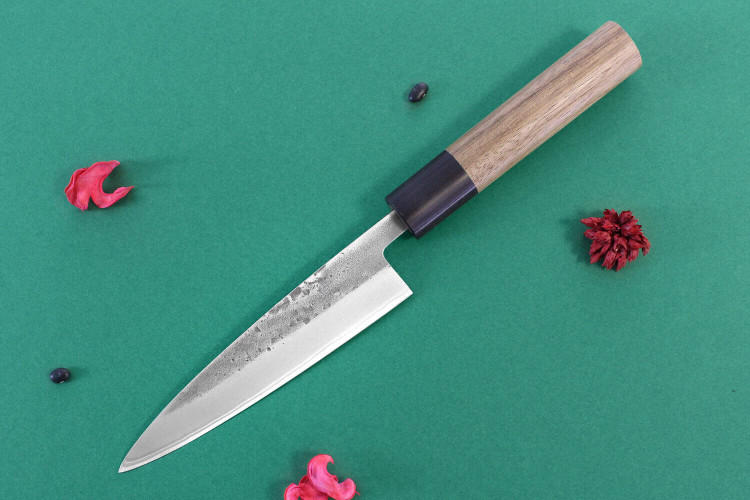 Couteau universel japonais traditionnel Wusaki Nakata BS2 manche en noyer - Lame San Mai 13,5cm