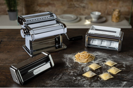 Kit pâtes maison avec la machine à pâtes Marcato Atlas 150 Classique + 2 accessoires inclus